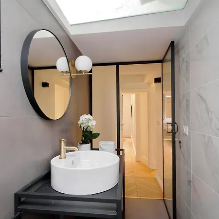 Eve Guest House At Trevi Fountain Rome Exterior photo